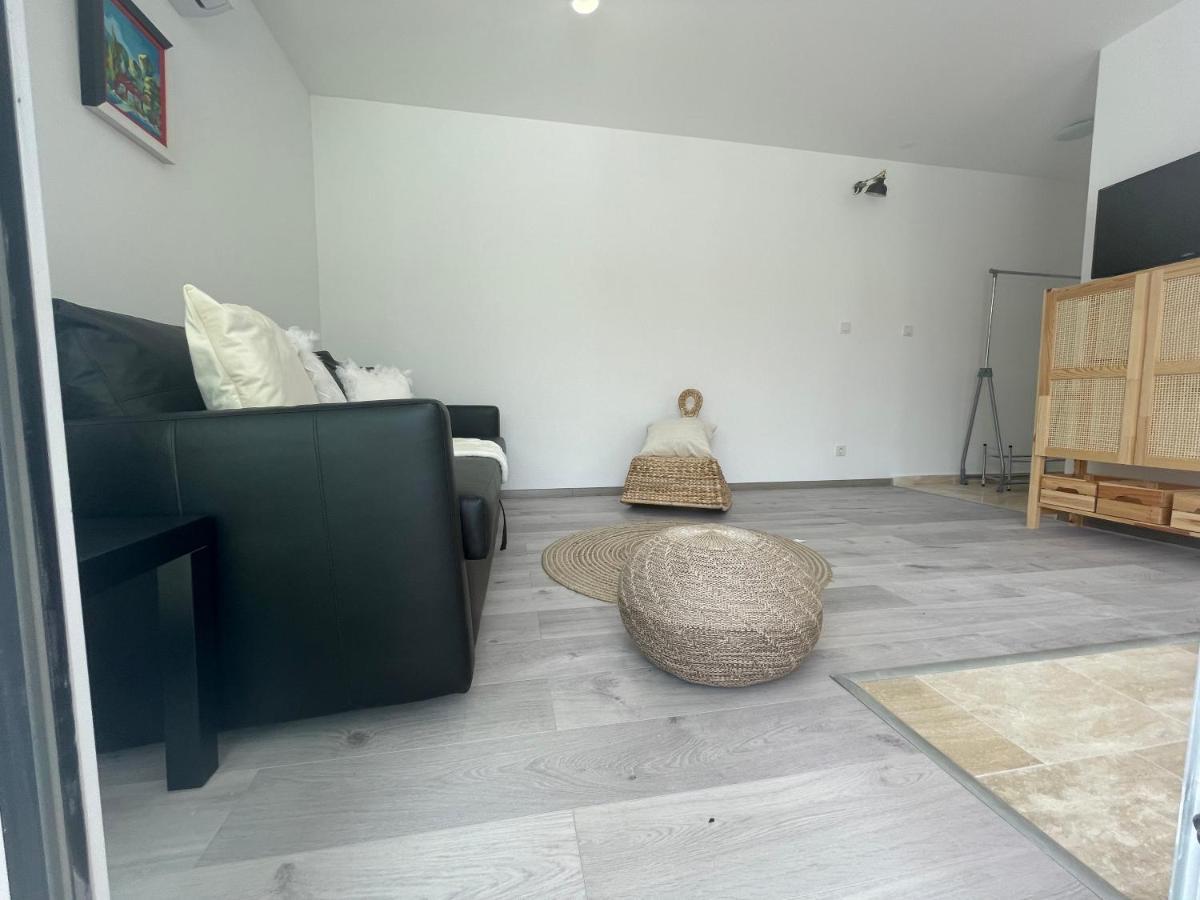 Vila Regina Apartment Paloma With Swimming Pool Jezera Exterior foto
