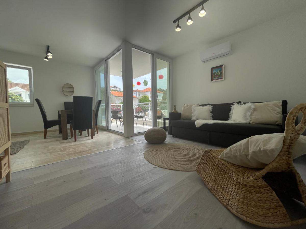 Vila Regina Apartment Paloma With Swimming Pool Jezera Exterior foto