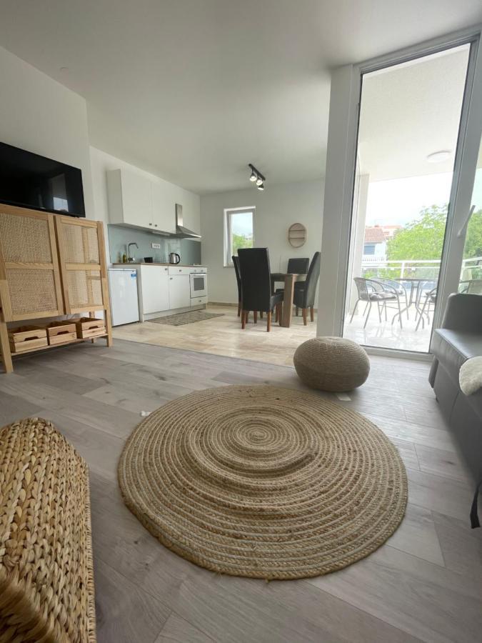 Vila Regina Apartment Paloma With Swimming Pool Jezera Exterior foto