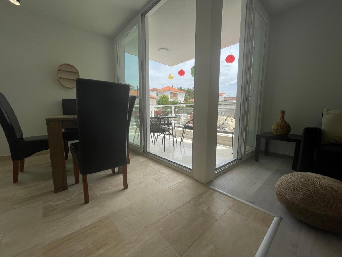 Vila Regina Apartment Paloma With Swimming Pool Jezera Exterior foto
