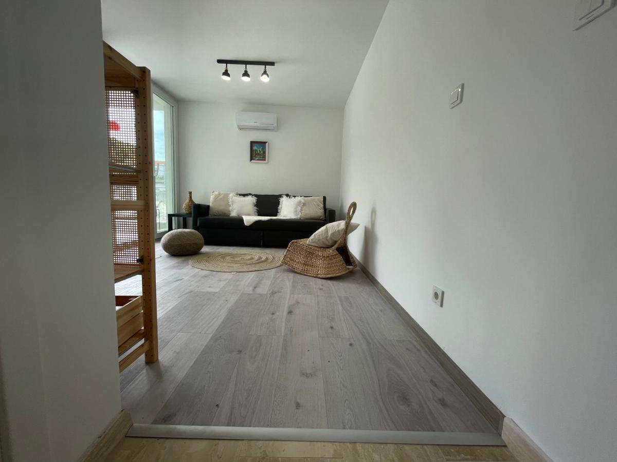 Vila Regina Apartment Paloma With Swimming Pool Jezera Exterior foto